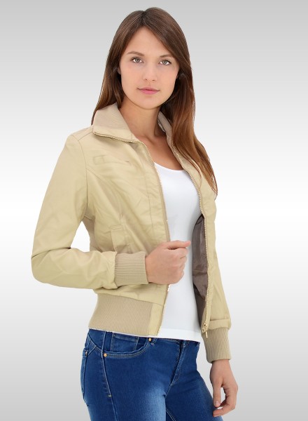 Damen Kunstleiderjacke in aktuellen Farben